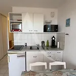 1ere Ligne Port De Sete, 1 Chambre, Pkg, Piscine Sète